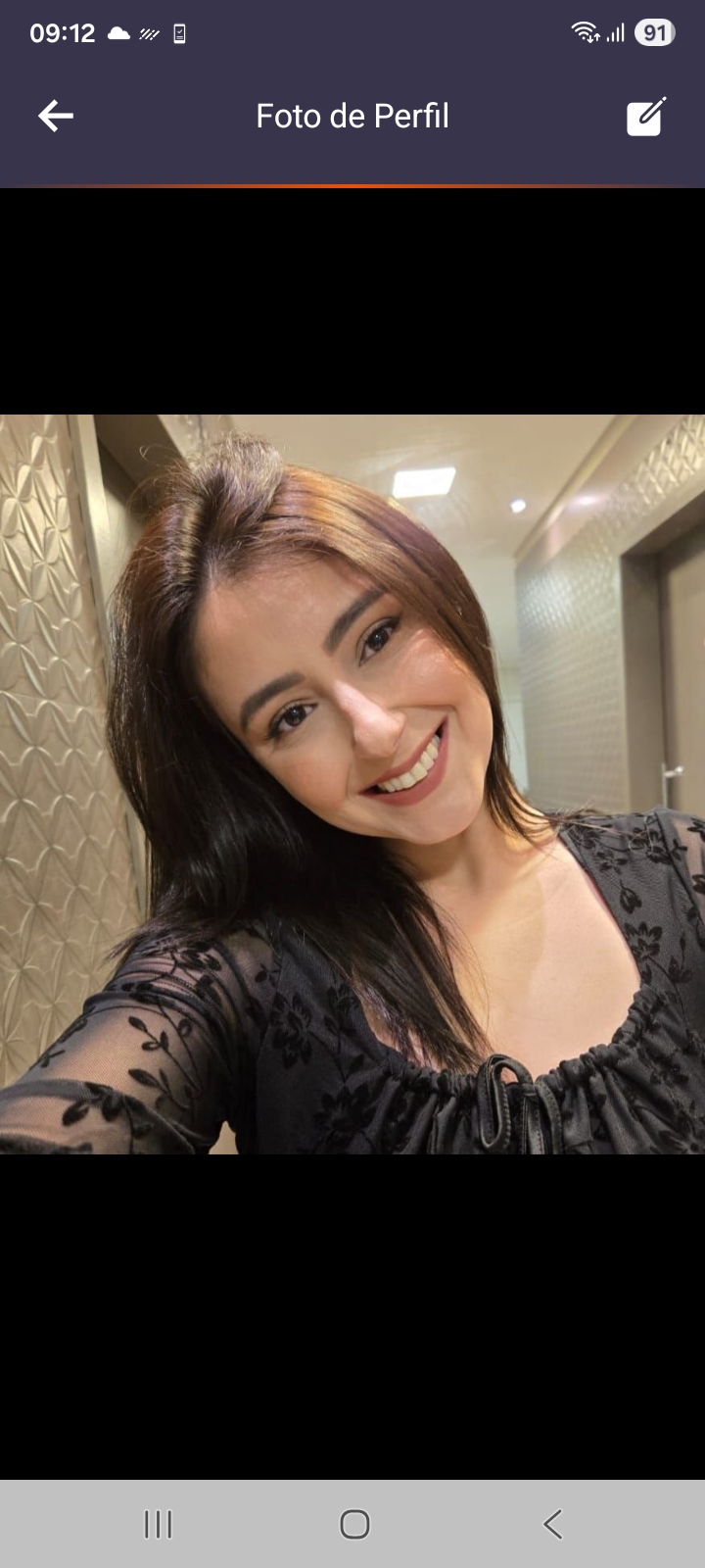 Larissa _